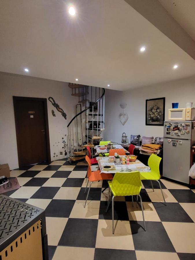 A Casa Di Luca Hotell Mediglia Eksteriør bilde