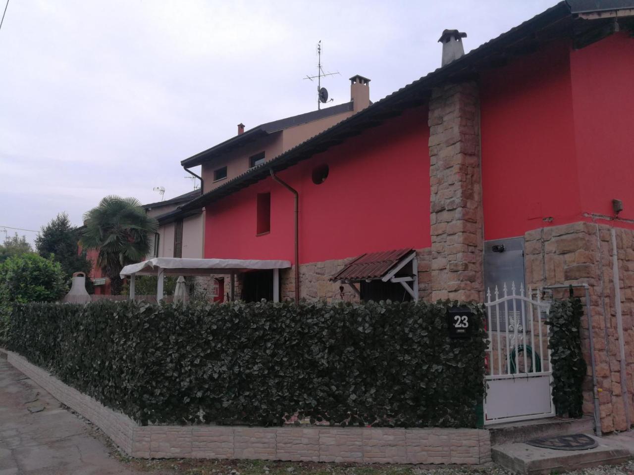 A Casa Di Luca Hotell Mediglia Eksteriør bilde